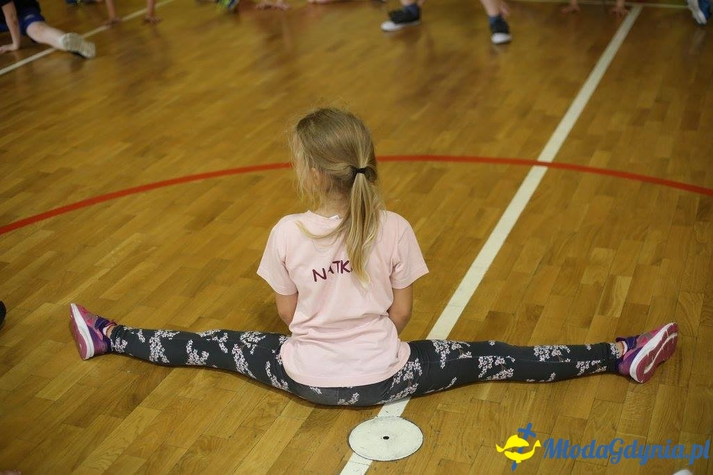 Akademia Młodych Sportowców CHYLONIA - ZAKOŃCZENIE SEZONU 2016-17