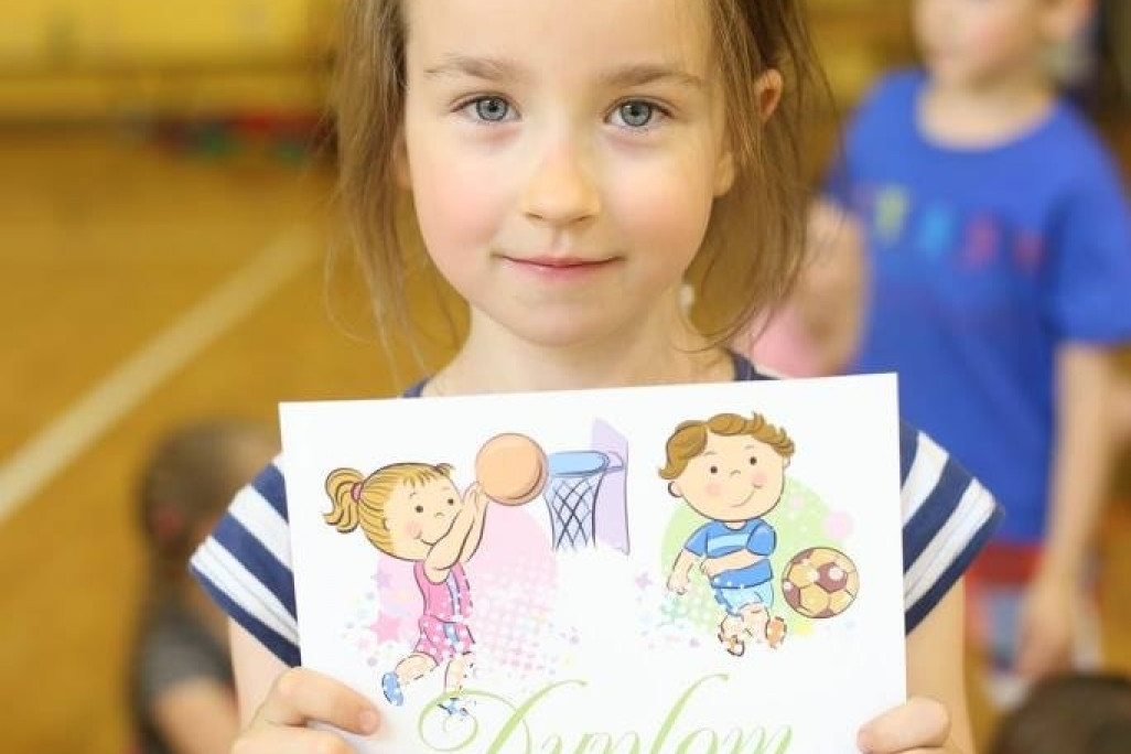 Akademia Młodych Sportowców CHYLONIA - ZAKOŃCZENIE SEZONU 2016-17