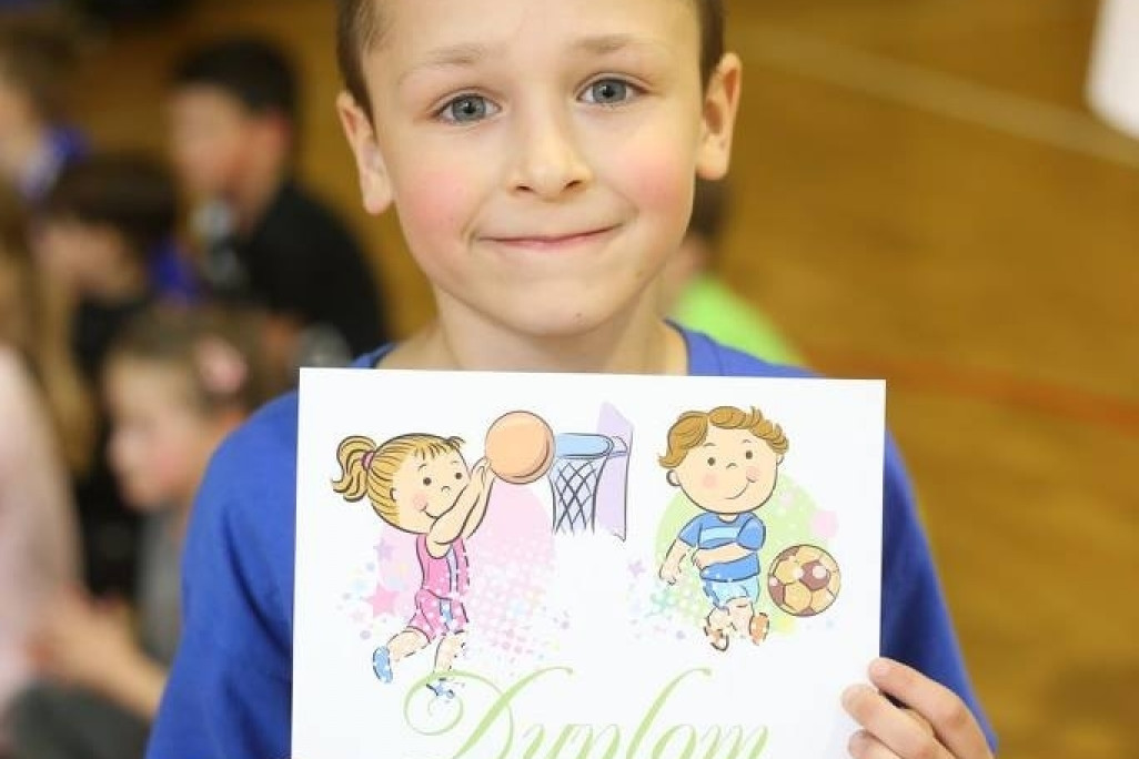 Akademia Młodych Sportowców CHYLONIA - ZAKOŃCZENIE SEZONU 2016-17