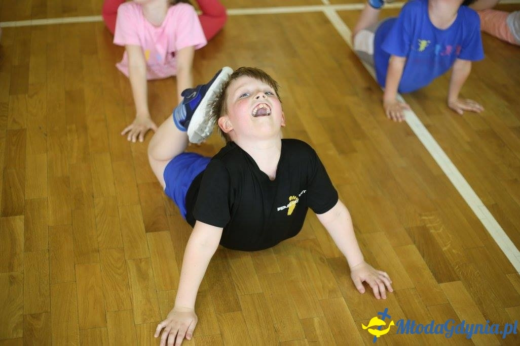 Akademia Młodych Sportowców CHYLONIA - ZAKOŃCZENIE SEZONU 2016-17