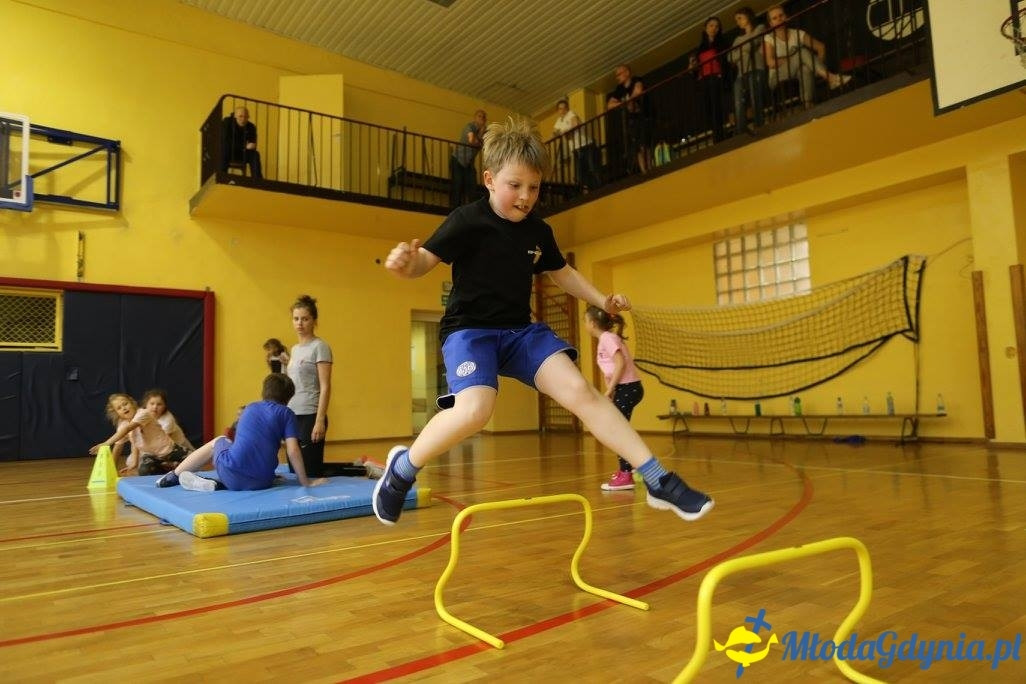 Akademia Młodych Sportowców CHYLONIA - ZAKOŃCZENIE SEZONU 2016-17