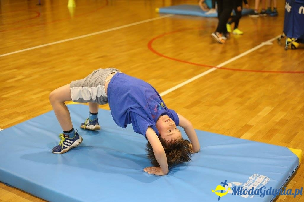 Akademia Młodych Sportowców CHYLONIA - ZAKOŃCZENIE SEZONU 2016-17