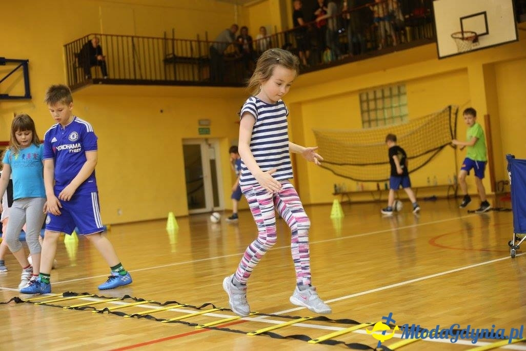 Akademia Młodych Sportowców CHYLONIA - ZAKOŃCZENIE SEZONU 2016-17