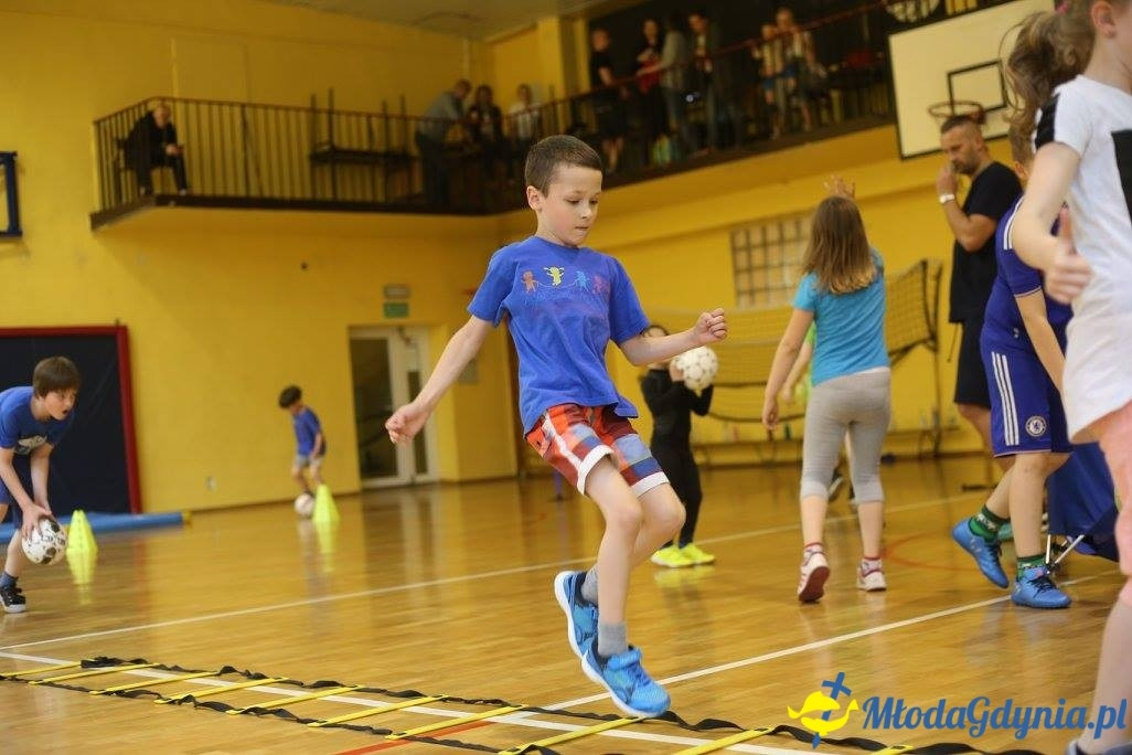 Akademia Młodych Sportowców CHYLONIA - ZAKOŃCZENIE SEZONU 2016-17