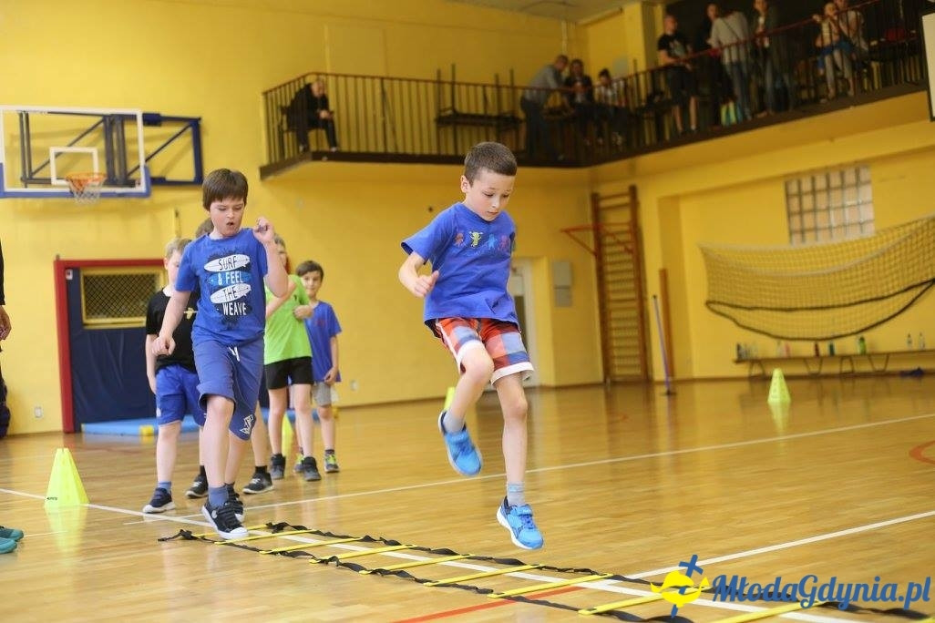 Akademia Młodych Sportowców CHYLONIA - ZAKOŃCZENIE SEZONU 2016-17