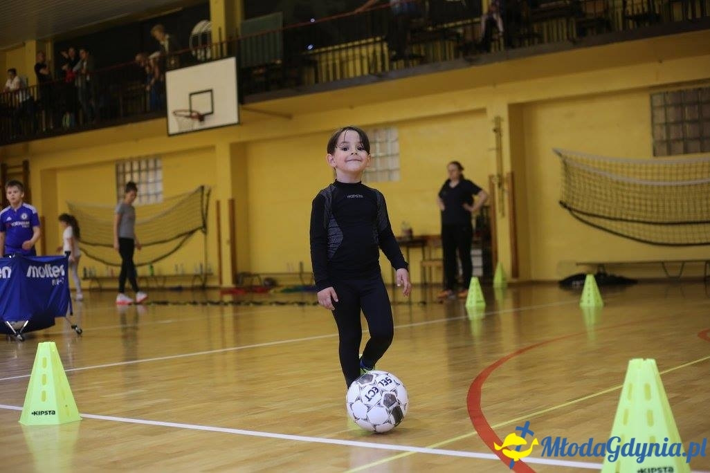 Akademia Młodych Sportowców CHYLONIA - ZAKOŃCZENIE SEZONU 2016-17