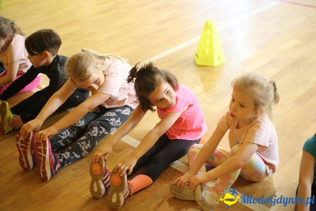 Akademia Młodych Sportowców CHYLONIA - ZAKOŃCZENIE SEZONU 2016-17