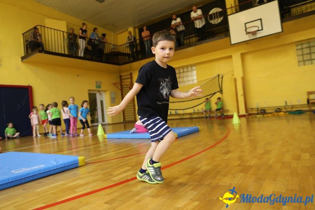 Akademia Młodych Sportowców CHYLONIA - ZAKOŃCZENIE SEZONU 2016-17