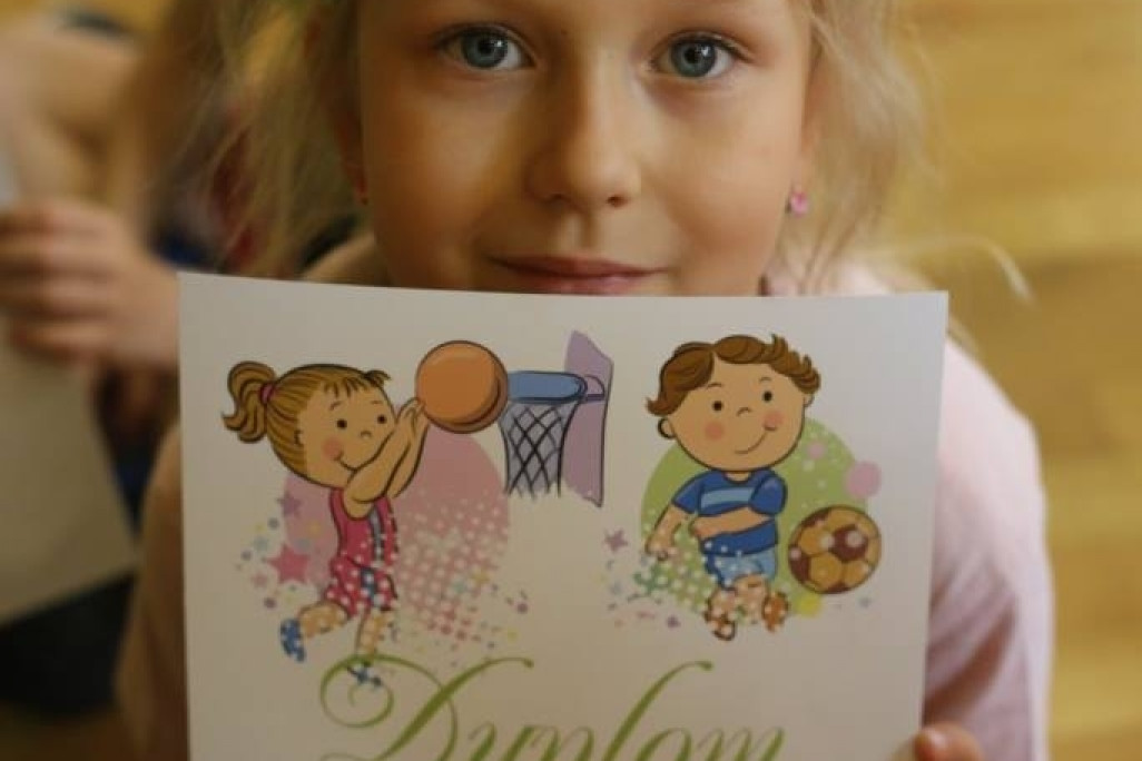 Akademia Młodych Sportowców CHYLONIA - ZAKOŃCZENIE SEZONU 2016-17