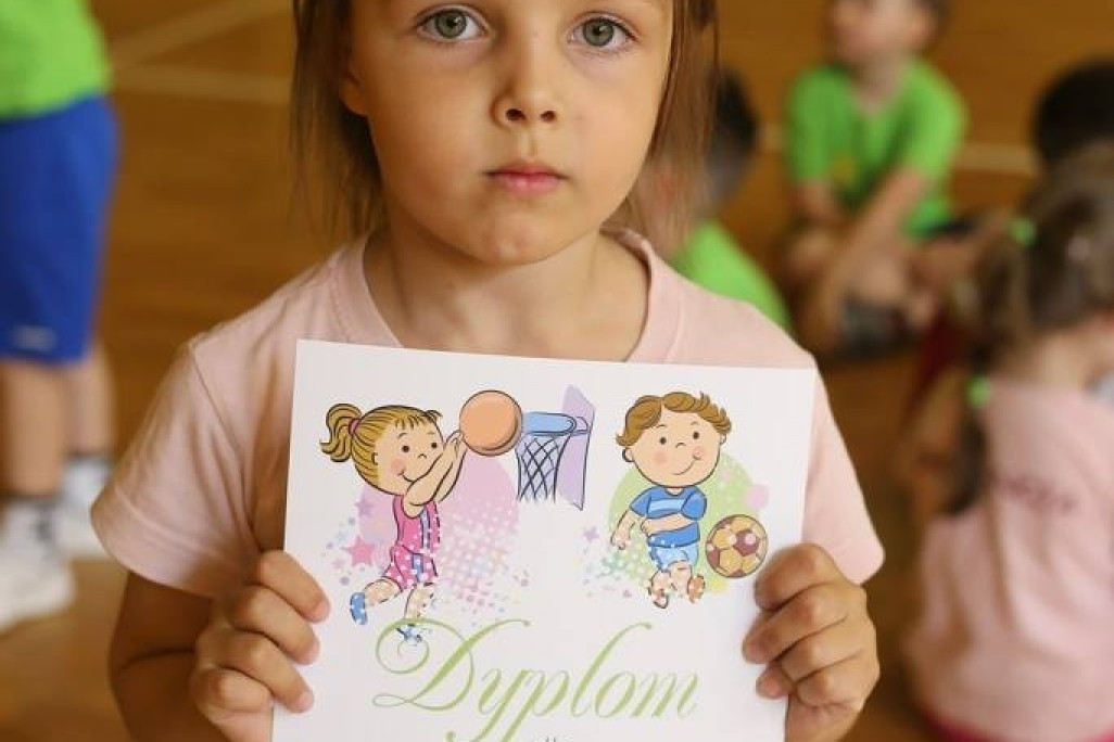 Akademia Młodych Sportowców CHYLONIA - ZAKOŃCZENIE SEZONU 2016-17