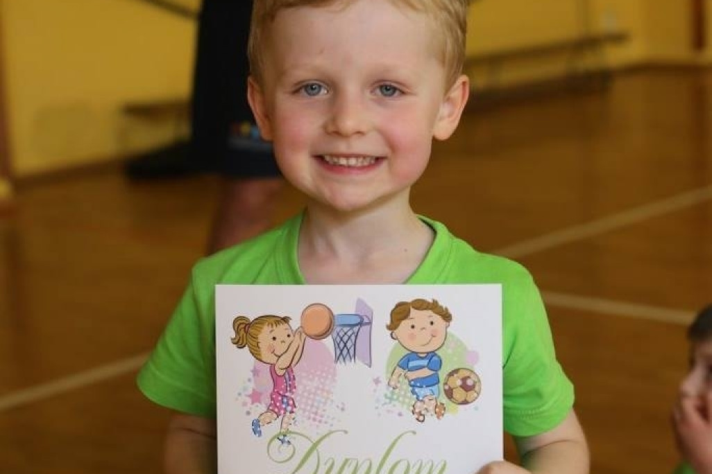 Akademia Młodych Sportowców CHYLONIA - ZAKOŃCZENIE SEZONU 2016-17