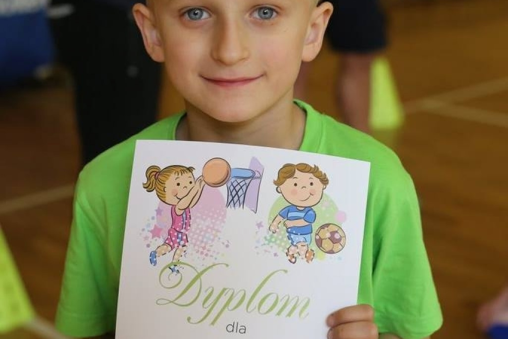 Akademia Młodych Sportowców CHYLONIA - ZAKOŃCZENIE SEZONU 2016-17