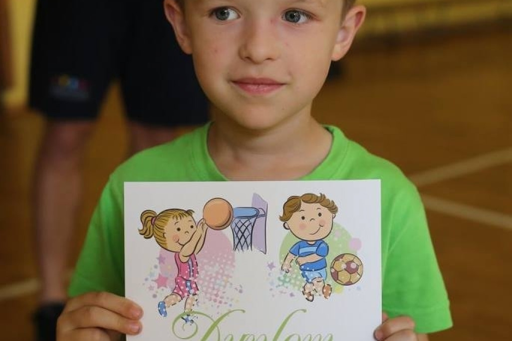 Akademia Młodych Sportowców CHYLONIA - ZAKOŃCZENIE SEZONU 2016-17