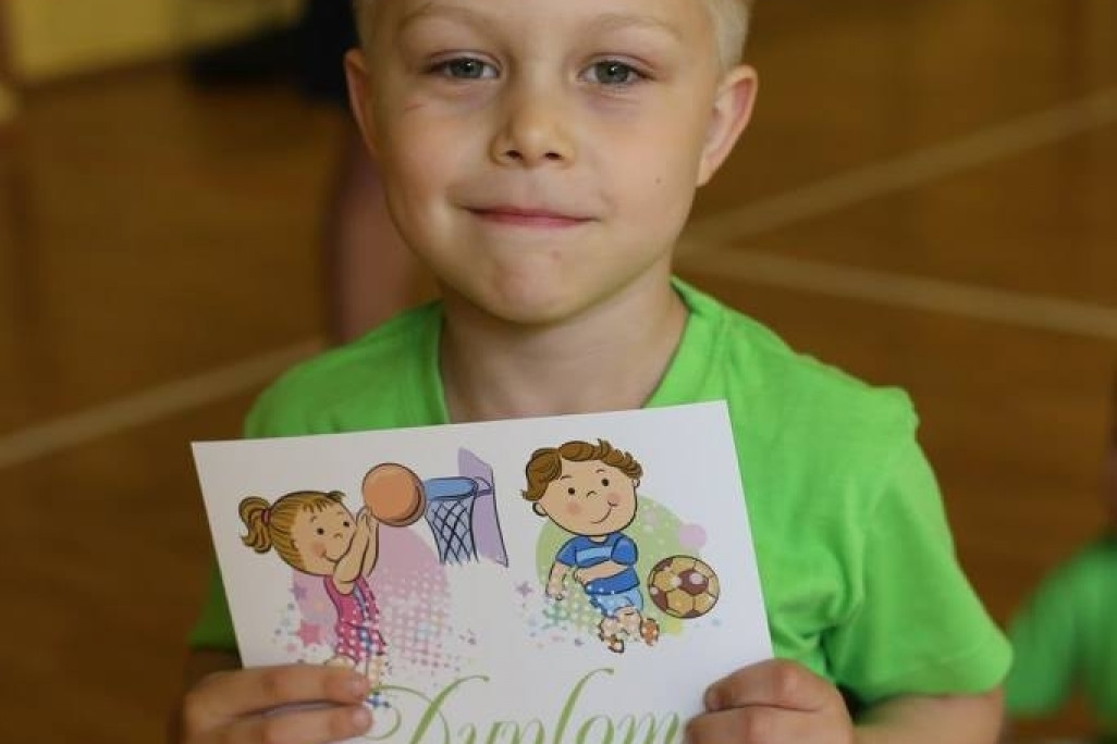 Akademia Młodych Sportowców CHYLONIA - ZAKOŃCZENIE SEZONU 2016-17