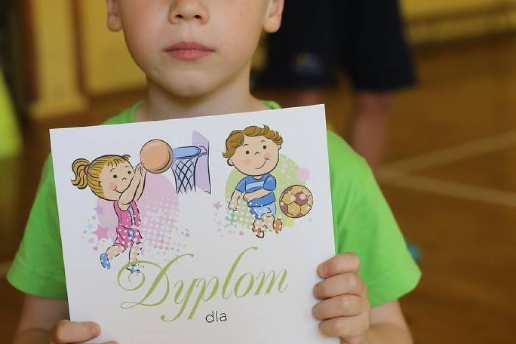 Akademia Młodych Sportowców CHYLONIA - ZAKOŃCZENIE SEZONU 2016-17