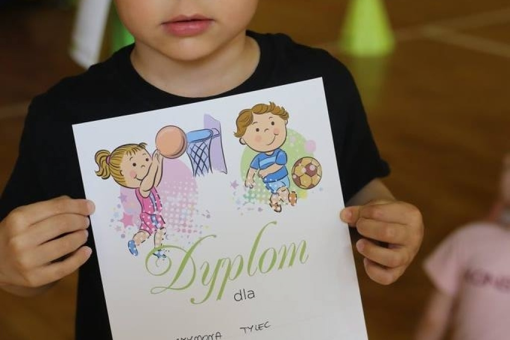 Akademia Młodych Sportowców CHYLONIA - ZAKOŃCZENIE SEZONU 2016-17