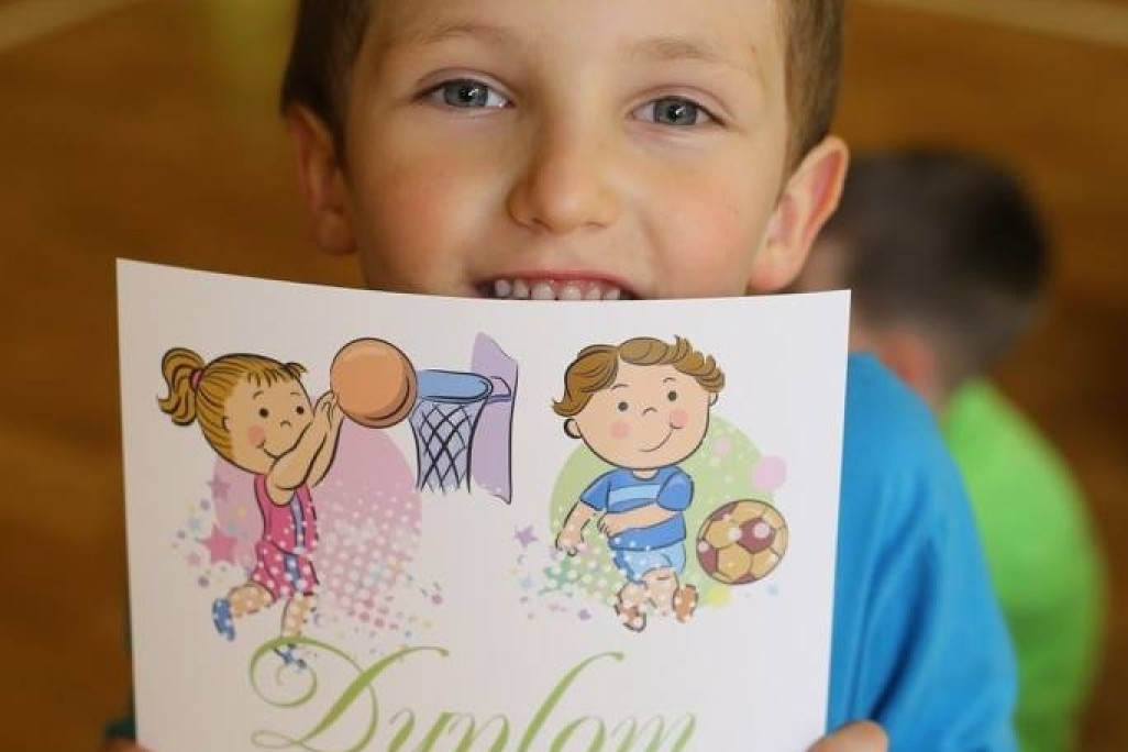 Akademia Młodych Sportowców CHYLONIA - ZAKOŃCZENIE SEZONU 2016-17