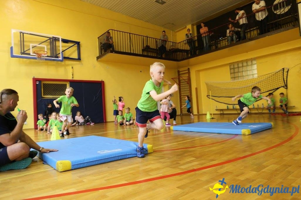 Akademia Młodych Sportowców CHYLONIA - ZAKOŃCZENIE SEZONU 2016-17