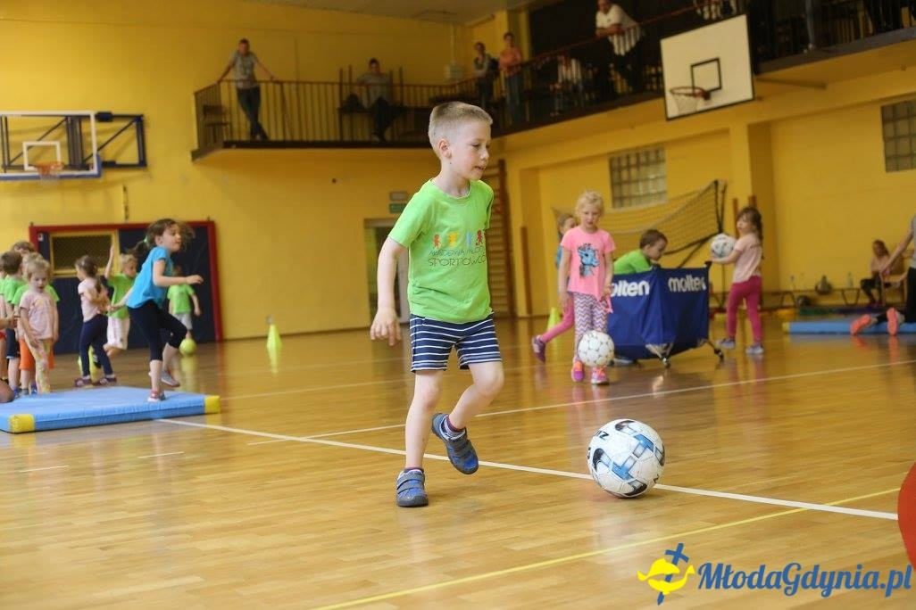 Akademia Młodych Sportowców CHYLONIA - ZAKOŃCZENIE SEZONU 2016-17