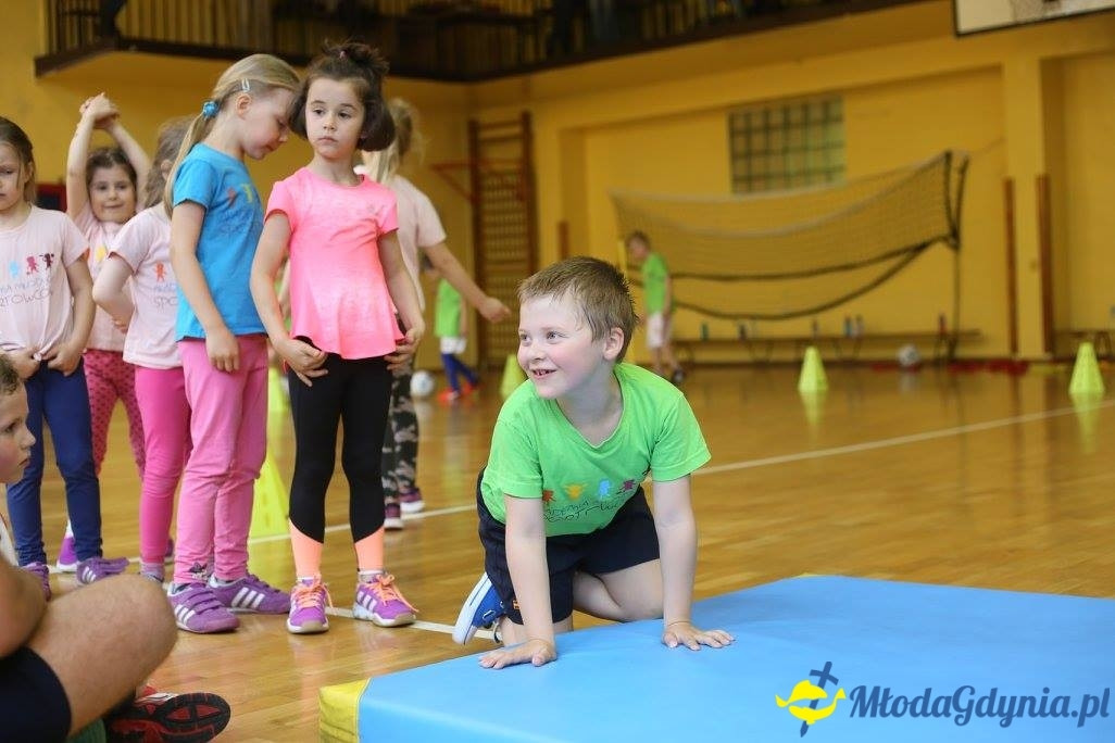 Akademia Młodych Sportowców CHYLONIA - ZAKOŃCZENIE SEZONU 2016-17