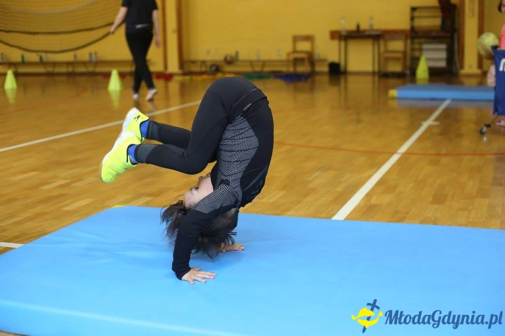 Akademia Młodych Sportowców CHYLONIA - ZAKOŃCZENIE SEZONU 2016-17