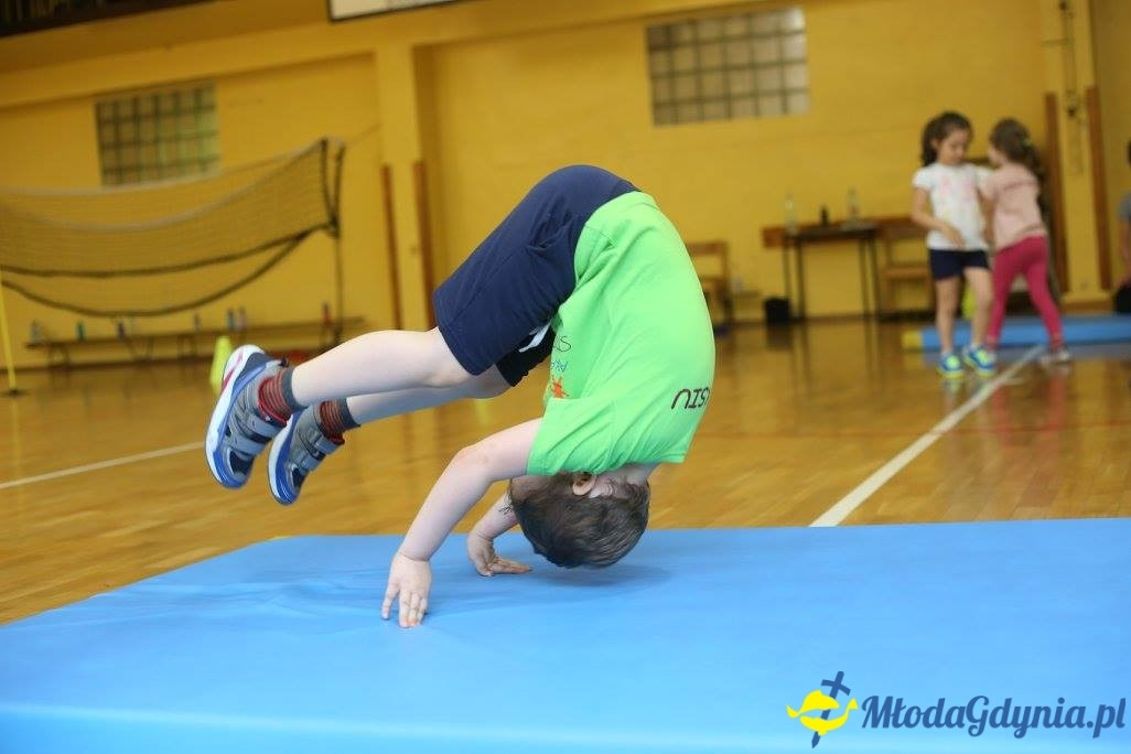 Akademia Młodych Sportowców CHYLONIA - ZAKOŃCZENIE SEZONU 2016-17