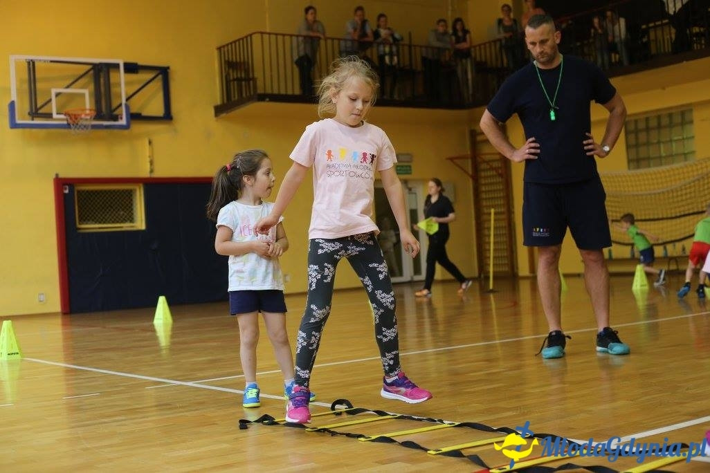 Akademia Młodych Sportowców CHYLONIA - ZAKOŃCZENIE SEZONU 2016-17