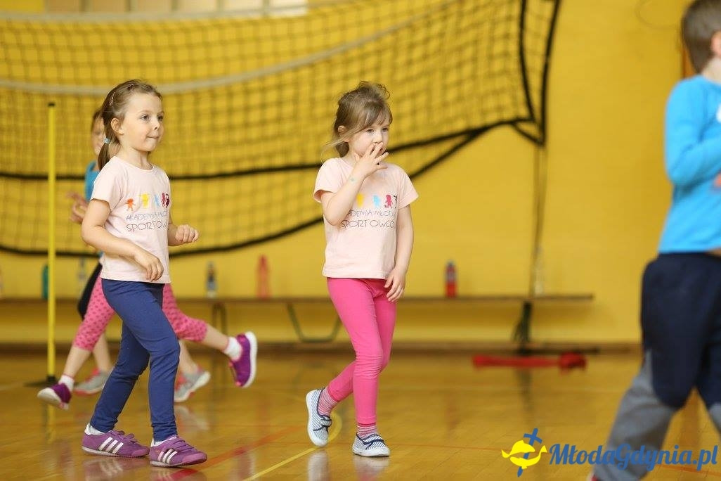 Akademia Młodych Sportowców CHYLONIA - ZAKOŃCZENIE SEZONU 2016-17