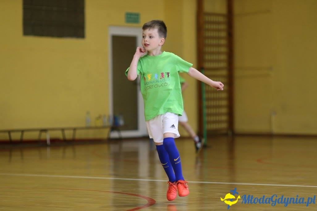 Akademia Młodych Sportowców CHYLONIA - ZAKOŃCZENIE SEZONU 2016-17