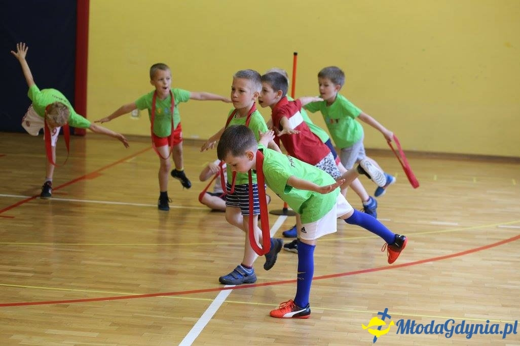 Akademia Młodych Sportowców CHYLONIA - ZAKOŃCZENIE SEZONU 2016-17