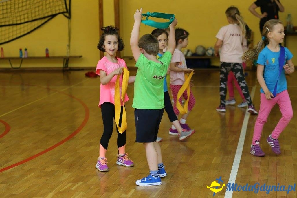 Akademia Młodych Sportowców CHYLONIA - ZAKOŃCZENIE SEZONU 2016-17