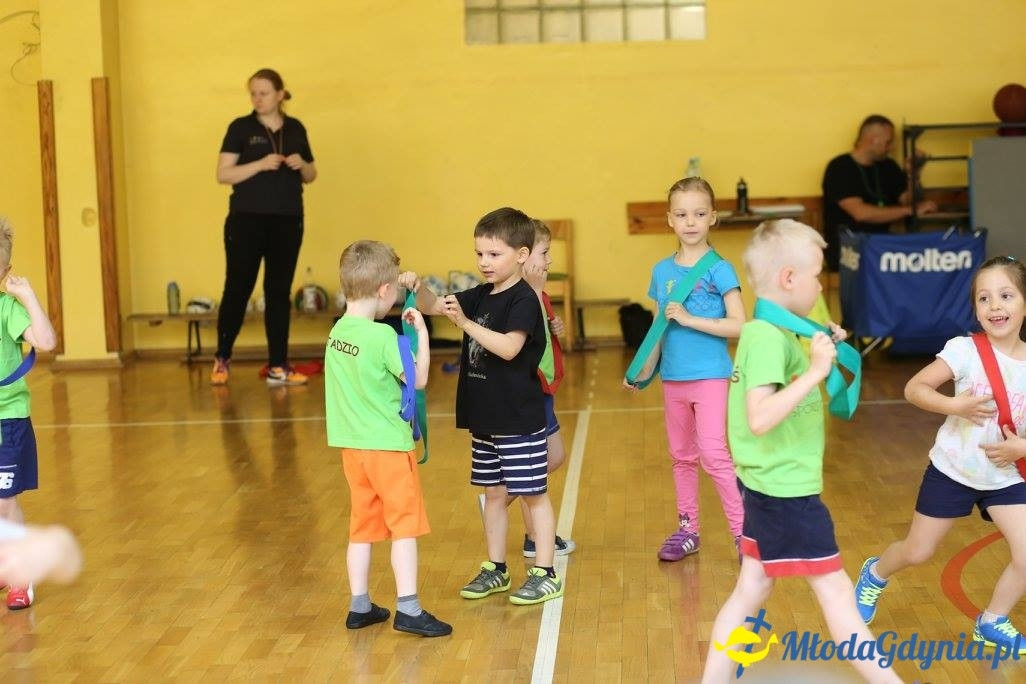 Akademia Młodych Sportowców CHYLONIA - ZAKOŃCZENIE SEZONU 2016-17