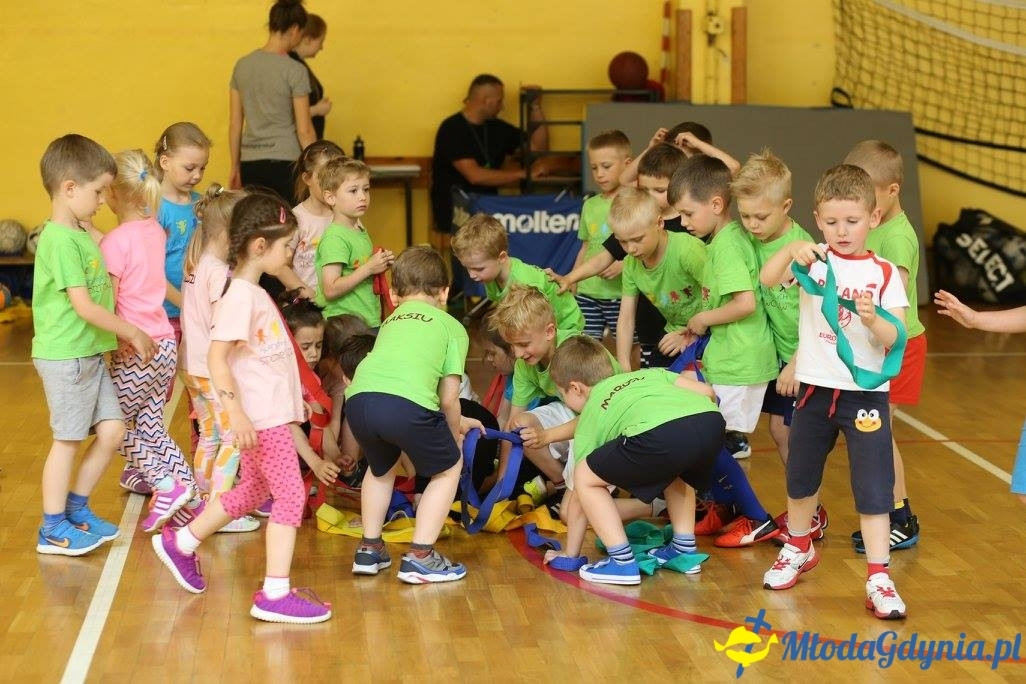 Akademia Młodych Sportowców CHYLONIA - ZAKOŃCZENIE SEZONU 2016-17