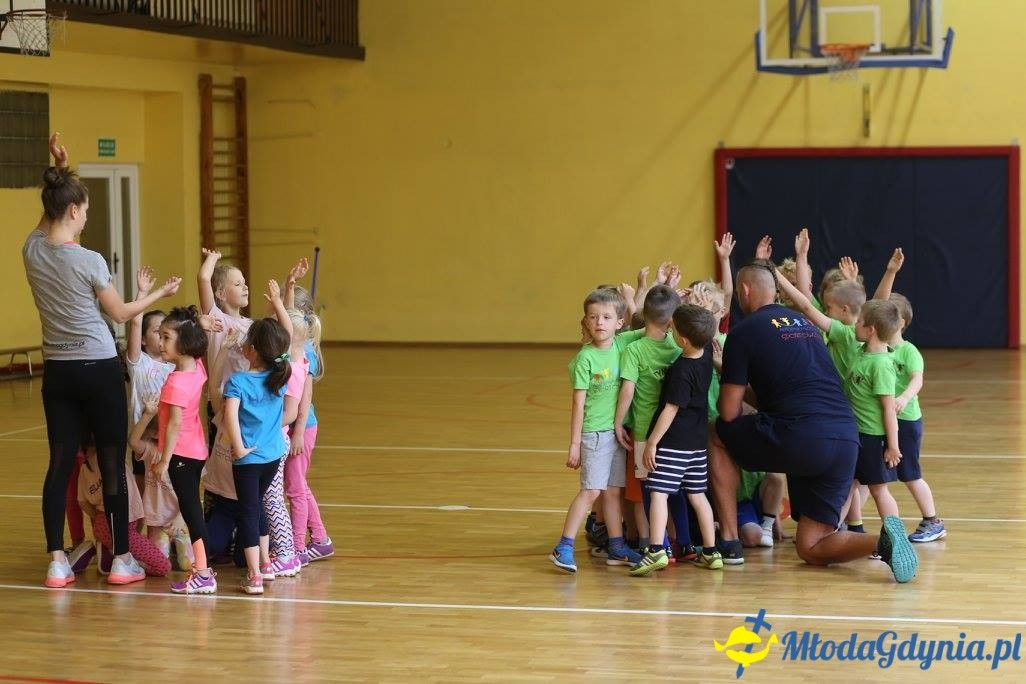 Akademia Młodych Sportowców CHYLONIA - ZAKOŃCZENIE SEZONU 2016-17