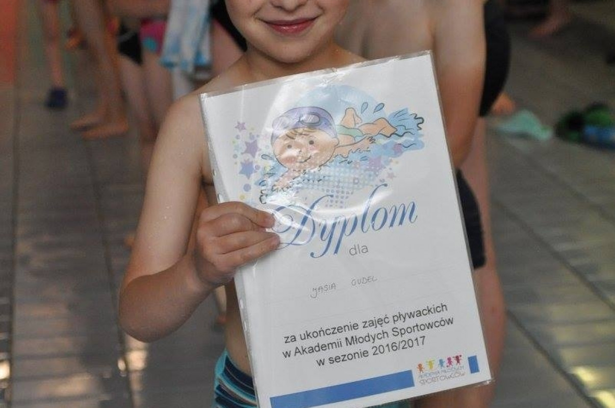 Akademia Młodych Sportowców - BASEN - ZAKOŃCZENIE SEZONU 2016-17