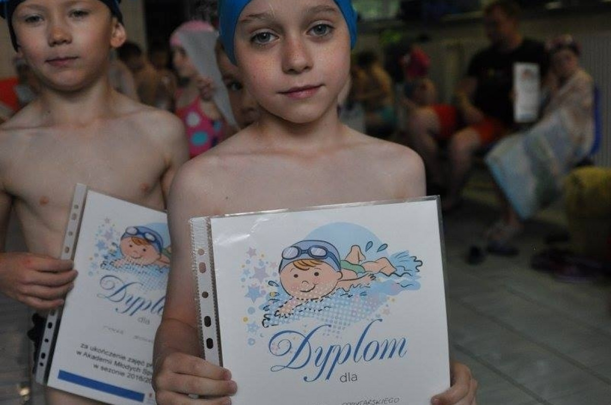 Akademia Młodych Sportowców - BASEN - ZAKOŃCZENIE SEZONU 2016-17