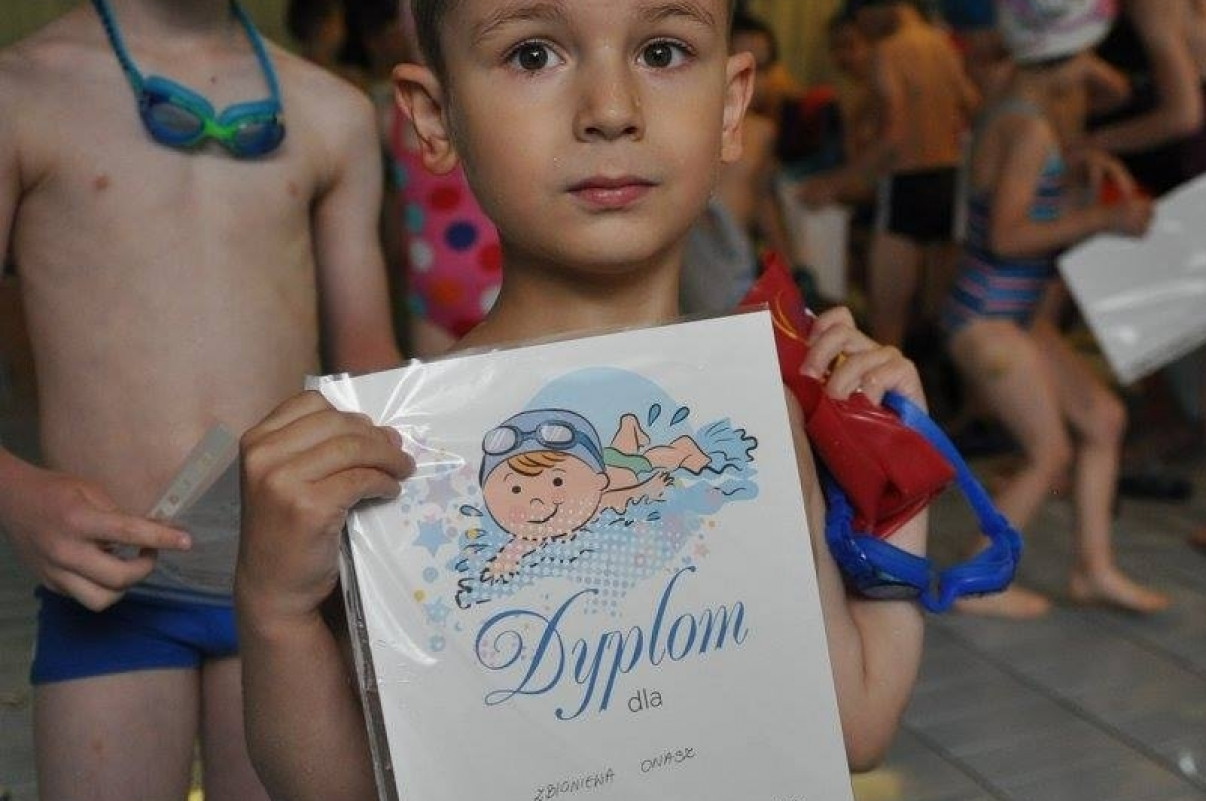 Akademia Młodych Sportowców - BASEN - ZAKOŃCZENIE SEZONU 2016-17