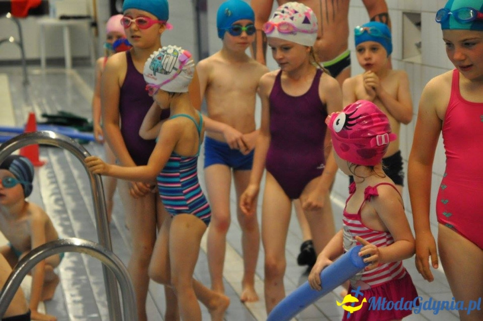 Akademia Młodych Sportowców - BASEN - ZAKOŃCZENIE SEZONU 2016-17