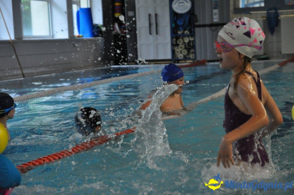 Akademia Młodych Sportowców - BASEN - ZAKOŃCZENIE SEZONU 2016-17