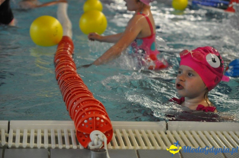 Akademia Młodych Sportowców - BASEN - ZAKOŃCZENIE SEZONU 2016-17