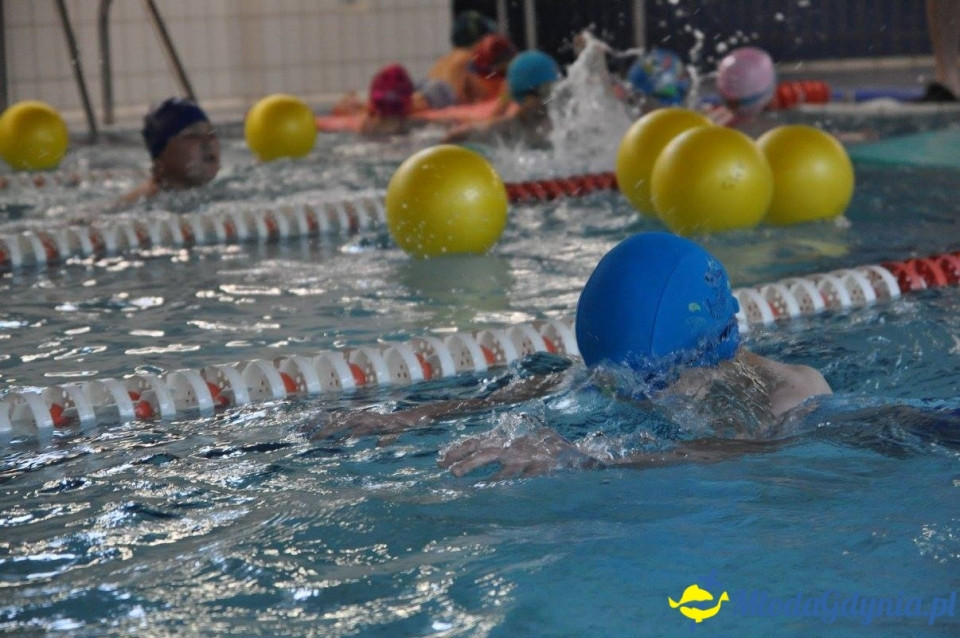 Akademia Młodych Sportowców - BASEN - ZAKOŃCZENIE SEZONU 2016-17