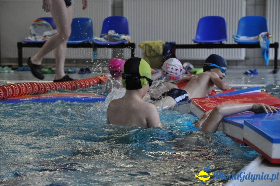 Akademia Młodych Sportowców - BASEN - ZAKOŃCZENIE SEZONU 2016-17
