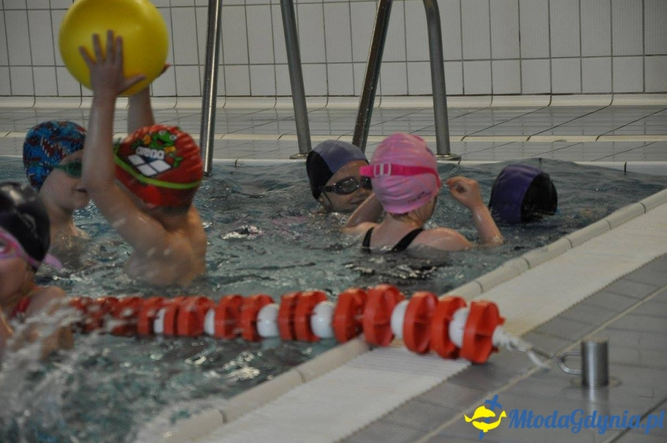 Akademia Młodych Sportowców - BASEN - ZAKOŃCZENIE SEZONU 2016-17