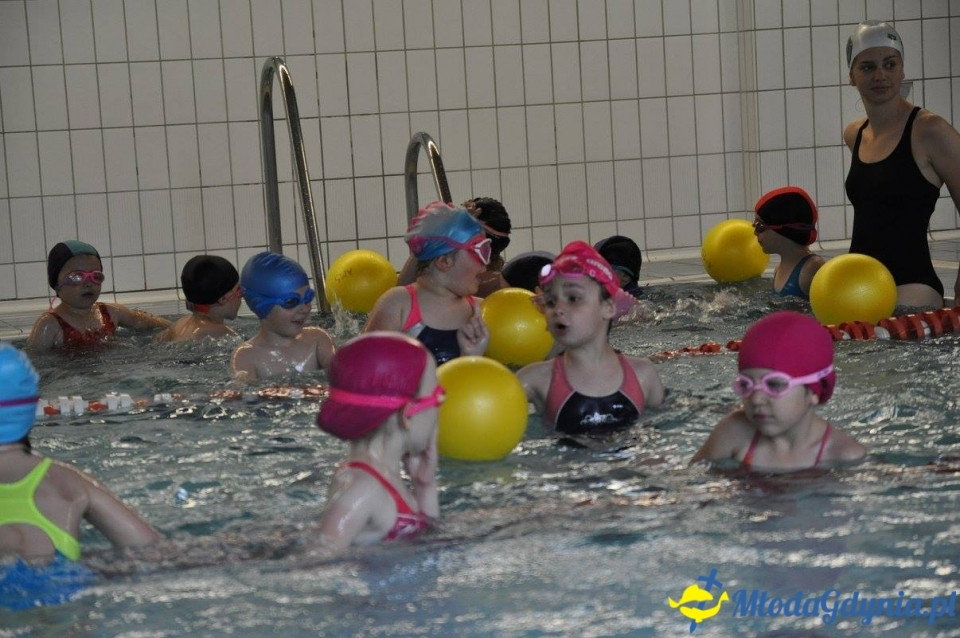 Akademia Młodych Sportowców - BASEN - ZAKOŃCZENIE SEZONU 2016-17