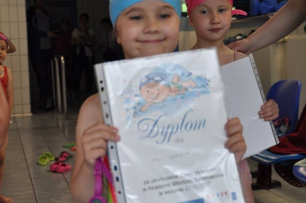 Akademia Młodych Sportowców - BASEN - ZAKOŃCZENIE SEZONU 2016-17