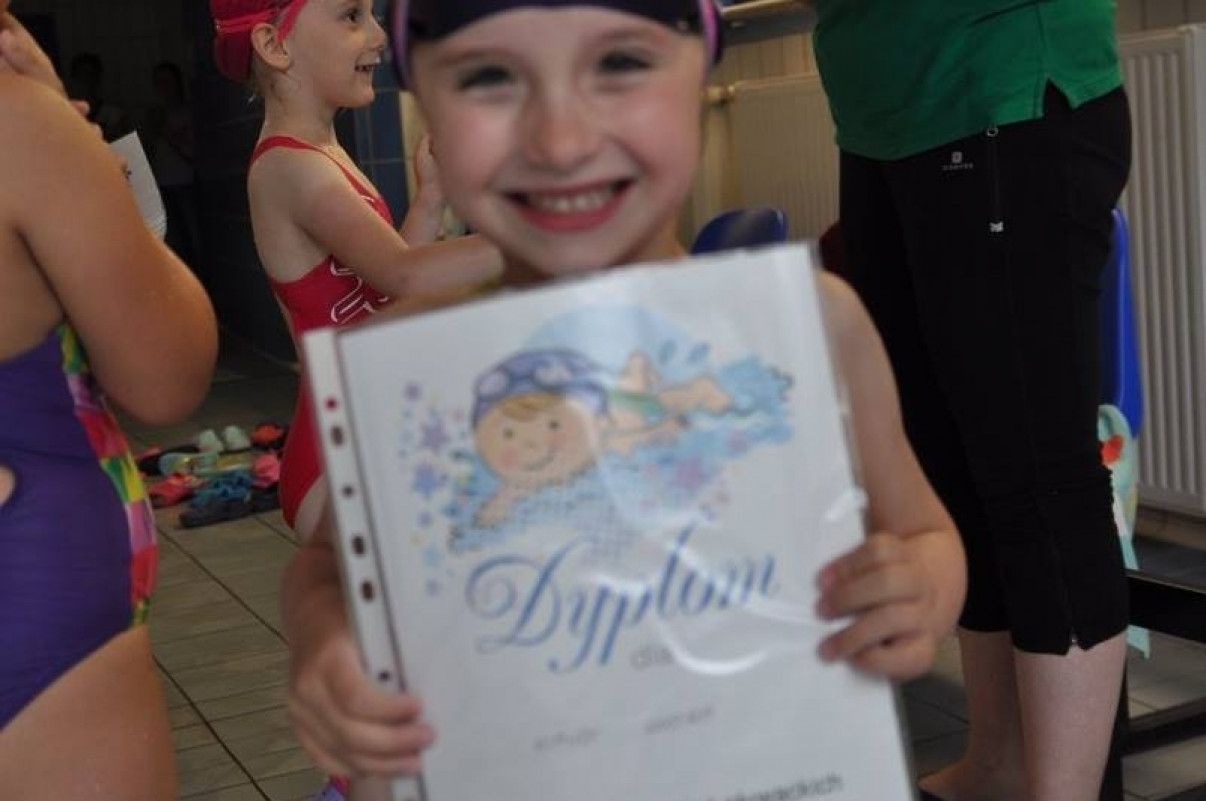 Akademia Młodych Sportowców - BASEN - ZAKOŃCZENIE SEZONU 2016-17