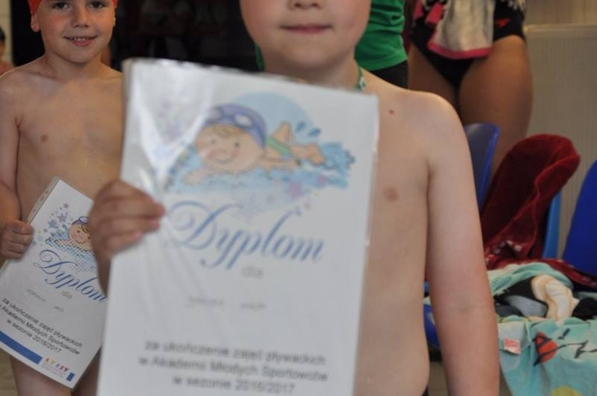Akademia Młodych Sportowców - BASEN - ZAKOŃCZENIE SEZONU 2016-17