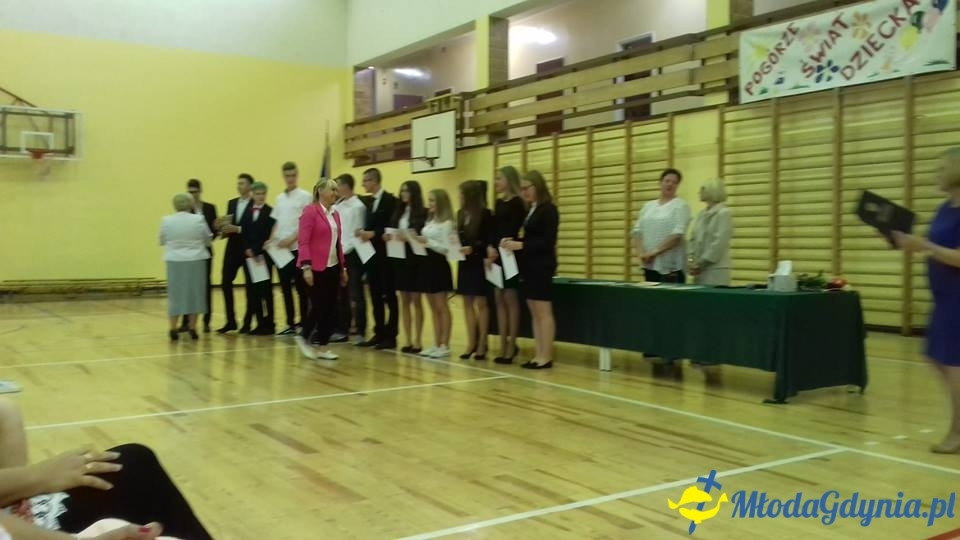ZS 11 - pozegnianie  klas 3 gimnazjum - 2017