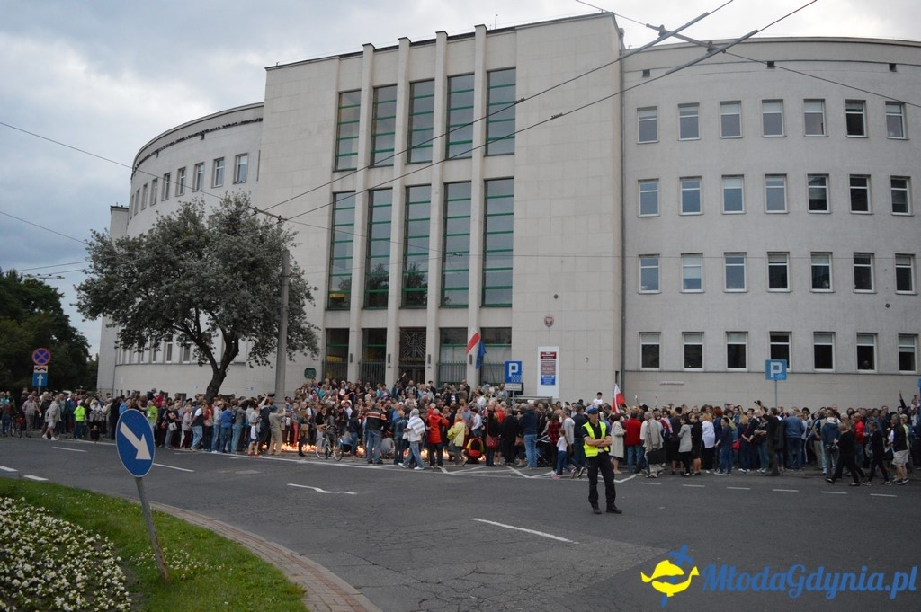 Protest przed Sądem Rejonowym w Gdyni