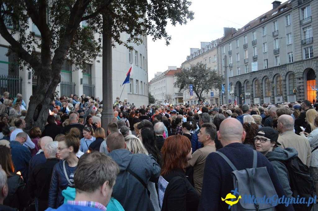 Protest przed Sądem Rejonowym w Gdyni